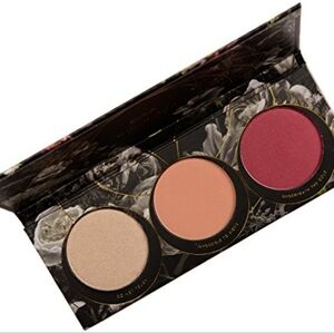 Zoeva Opulence blush palette